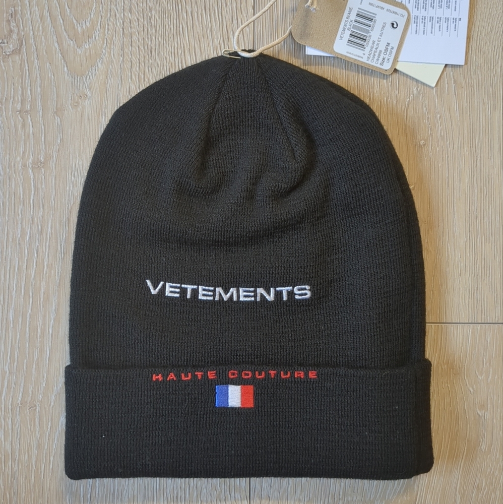 100% Authentic Vetements unisex beanie black sold out everywhere